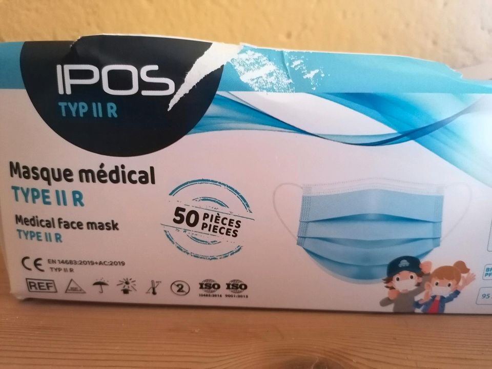 Medizinische Masken klein 40 Stück original verpackt in Halle