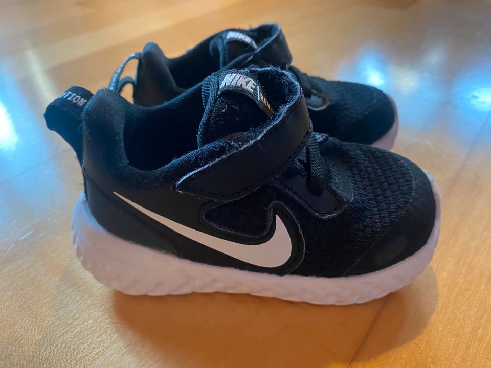 Nike Kinderschuhe 21 in Bayern - Böhen | Gebrauchte Kinderschuhe Größe 21  kaufen | eBay Kleinanzeigen ist jetzt Kleinanzeigen