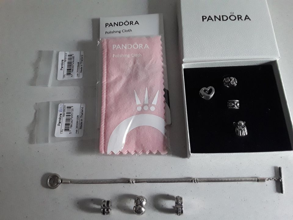 PANDORA-Armband,Silber/Zirkonia,5 Charms,3 Clips, Länge19 cm in Laufen