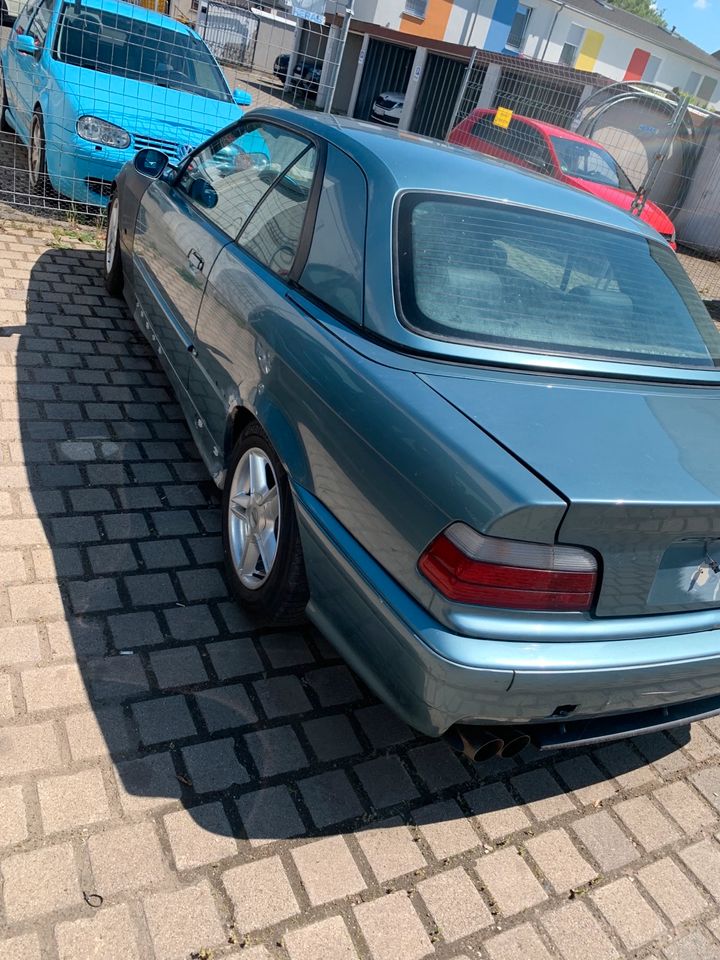 BMW E36 30 Jahre alt in Worms