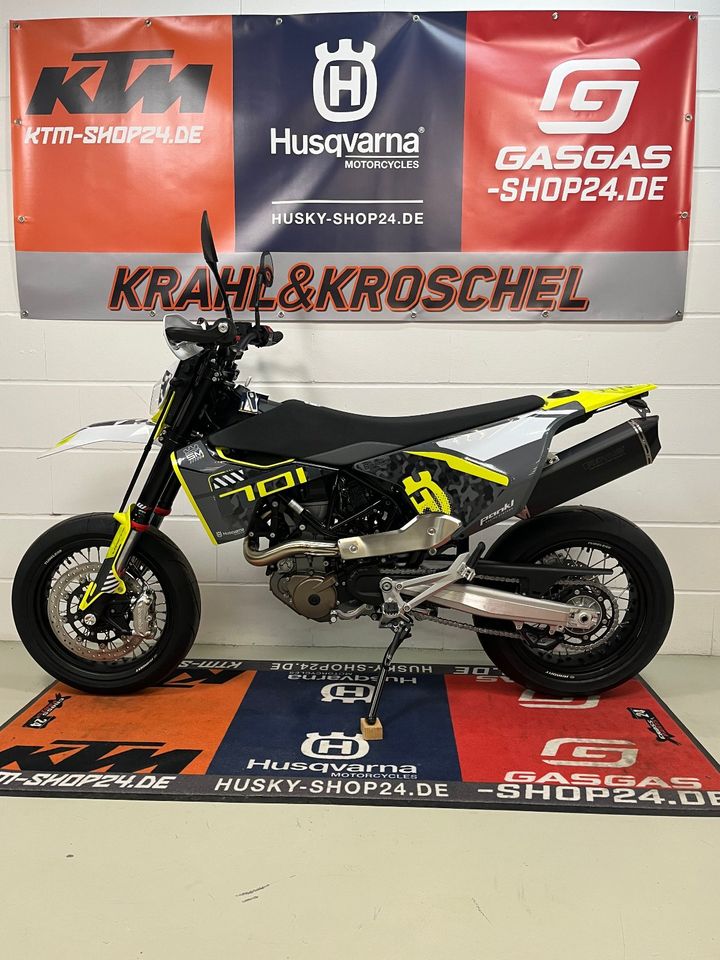 Neumotorrad Husqvarna 701 Supermoto 2024 mit Remus-Schalldämpfer in Sonnewalde