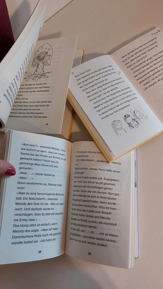 Ponyfee, Zauberhand, Zauberfeen 3 Bücher  plus  Lelle gratis dazu in Soest