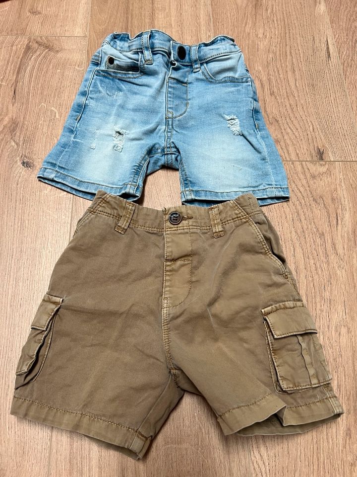 2 Shorts kurze Hose von Next 92 in Elsenfeld