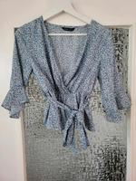 Blau weiße Blümchen Bluse von Shein Gr.M Kiel - Kronshagen Vorschau