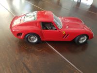 Modellauto Ferrari GTO 1962 von burago Maßstab 1:18 in rot Baden-Württemberg - Plochingen Vorschau