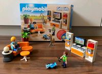 Playmobil Wohnzimmer mit 1 Kind und 1 Erwachsenen - wie Neu!! Nordrhein-Westfalen - Jülich Vorschau