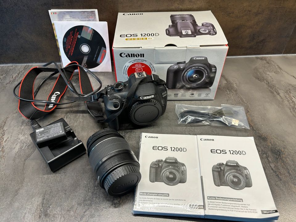 Canon EOS 1200D Kamera Kit mit EF-S 18-55 III Objektiv gebraucht in Essen