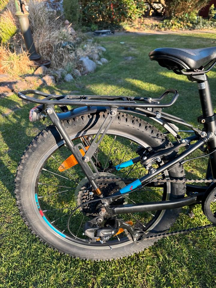 Kinderfahrrad Cube Acid 200 Allroad – schwarz/mint – mit Zubehör in Schenefeld