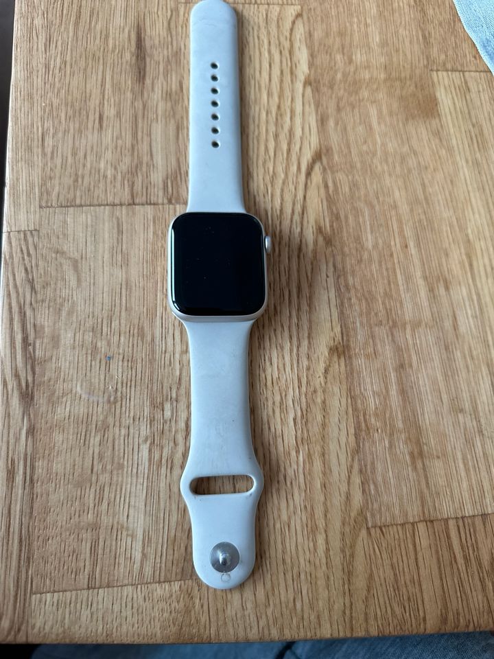 Apple Watch 10.2 in Bendorf