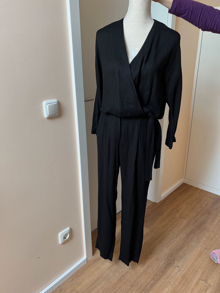 Massimo Dutti schwarzer Jumpsuit Damen Overall Gr. 36 in Scheeßel