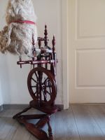 Spinnrad aus Holz gut erhalten , dekorativ, funktionsfähig Niedersachsen - Neustadt am Rübenberge Vorschau