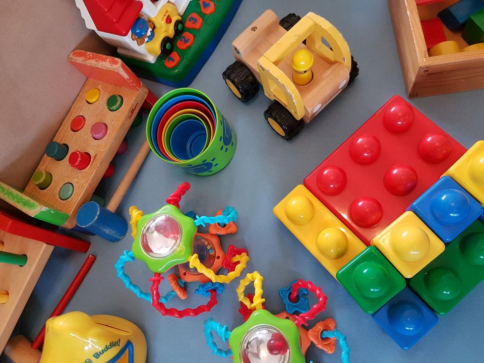 Spielzeug 15-teilig Baby Kleinkind / Chicco Lego FisherPrice in Grevenbroich