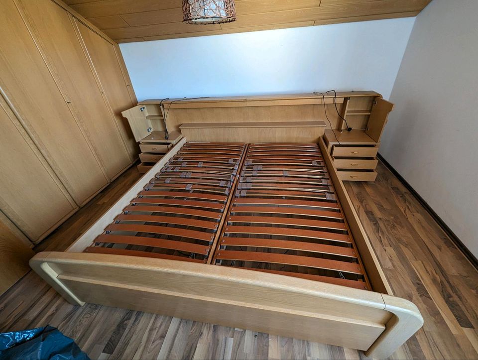 Schlafzimmer Bett, Ehebett in Lauingen a.d. Donau