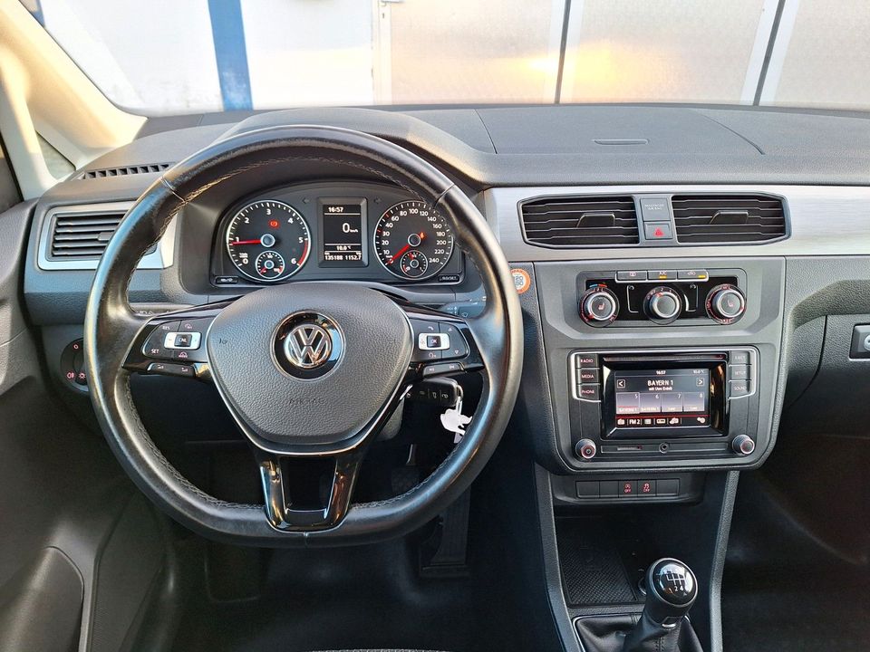 Volkswagen Caddy PKW  4Motion Allrad. in Stephanskirchen