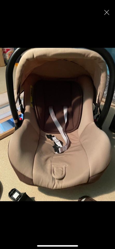 Maxi Cosi  braun/ beige in Rheinzabern