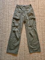 neuwertige Bershka Cargohose khaki Gr. 36 Bielefeld - Joellenbeck Vorschau
