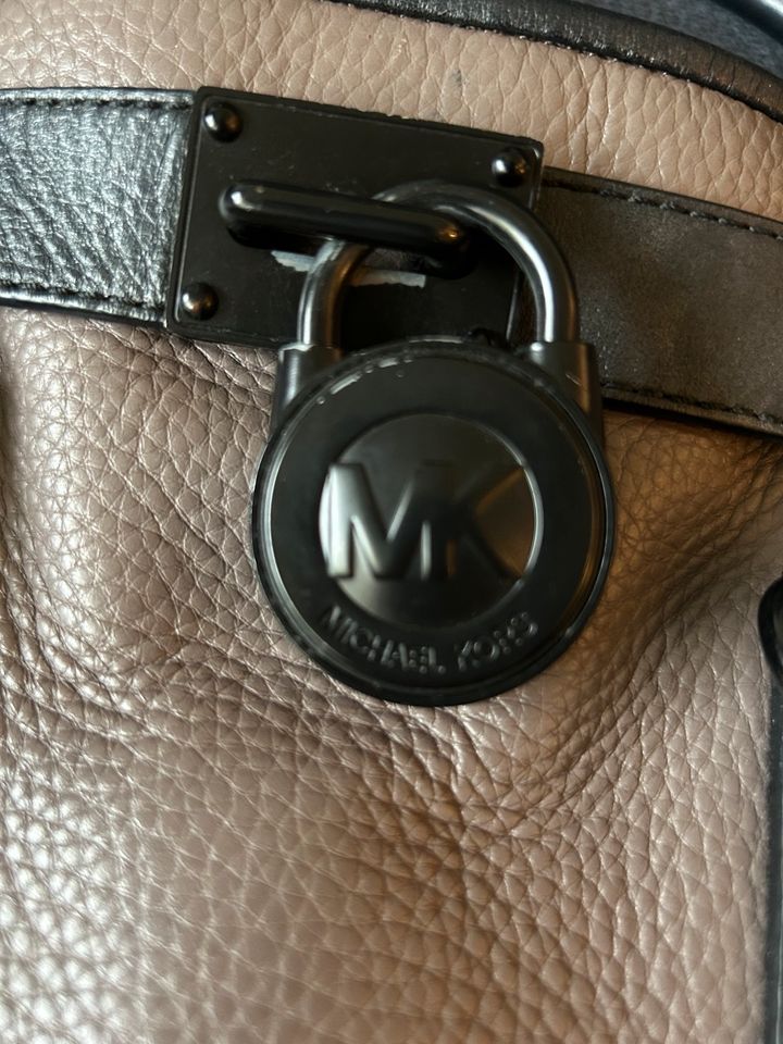 Michael Kors Tasche in Düsseldorf