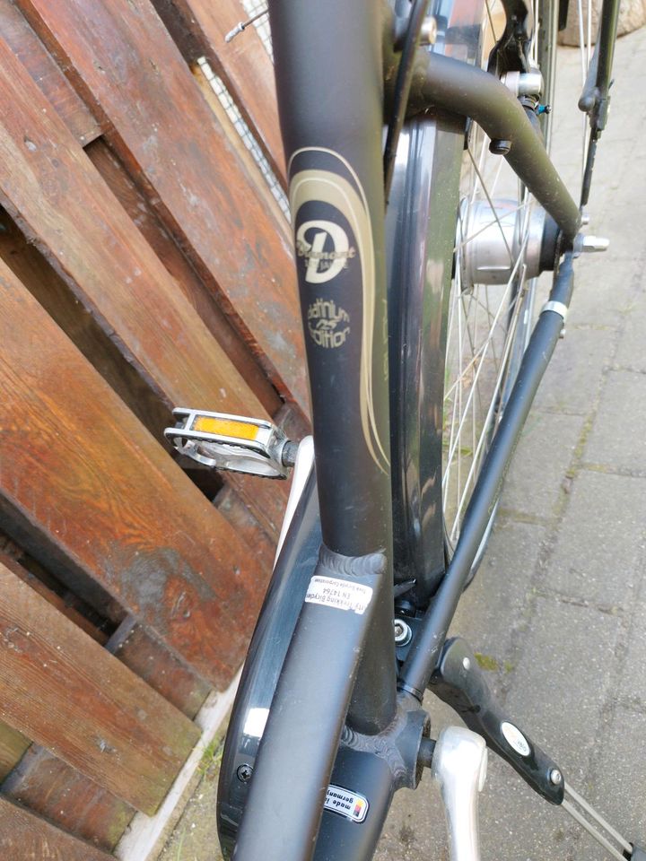 Damenfahrrad, schwarz, tiefer Einstieg in Moritzburg