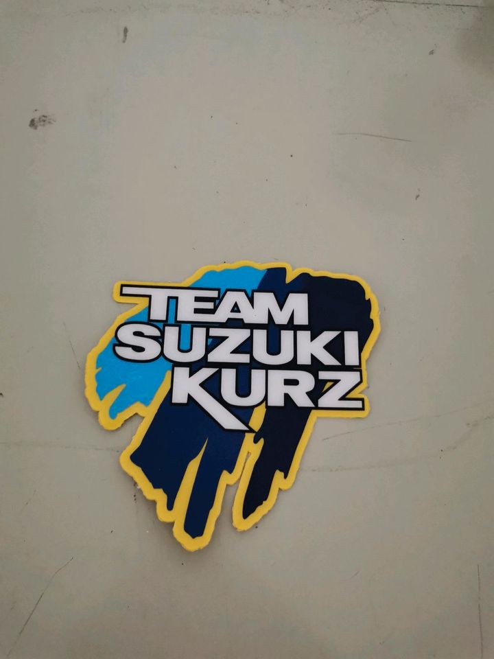 Aufkleber Suzuki Kurz Baujahr 92 in Wiesentheid