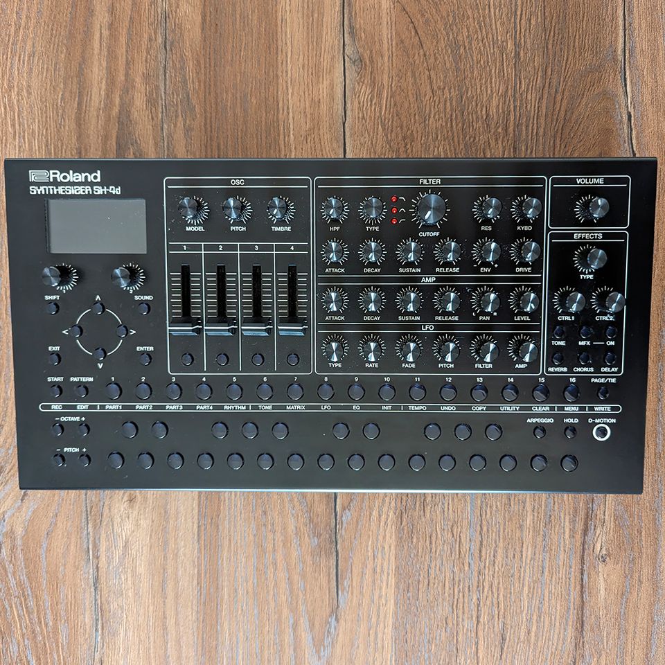 Roland SH-4D Desktop Synthesizer in OVP inkl Decksaver in Darmstadt