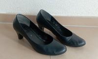 dunkelblauer Pumps von Gabor, Gr. 40,5  /  UK 7 Baden-Württemberg - Pfullendorf Vorschau