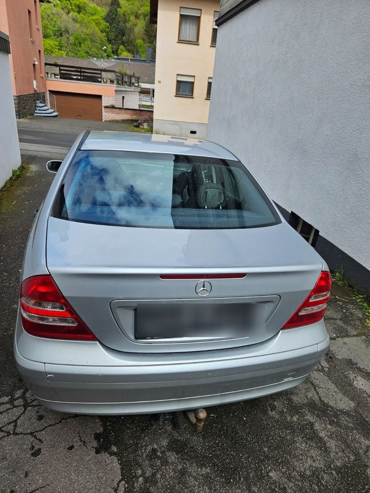 Auto mercedes c180 Kompressor in Idar-Oberstein