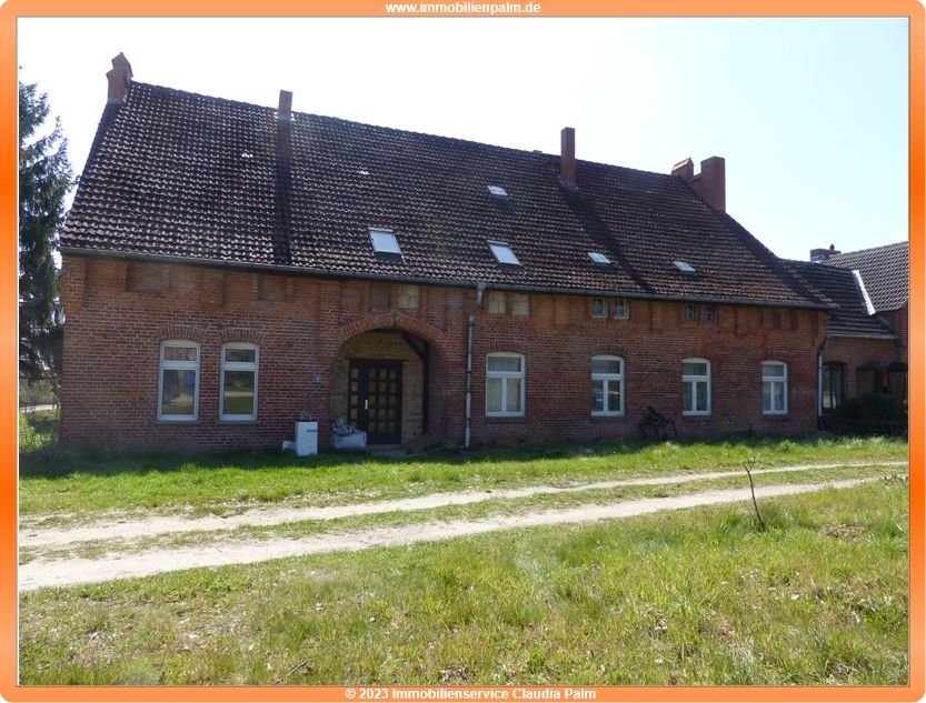 Backstein-Gutshaus in der Mecklenburgischen Schweiz - nur 3 km bis zum Malchiner See - ruhige Lage - in Teterow