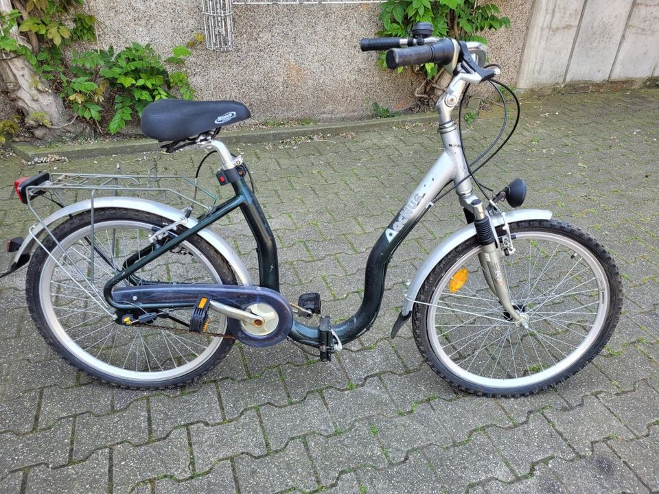 24 zoll Klapp Fahrrad mit Tiefeneinstieg 3 Gang Nabenschschaltung in Essen