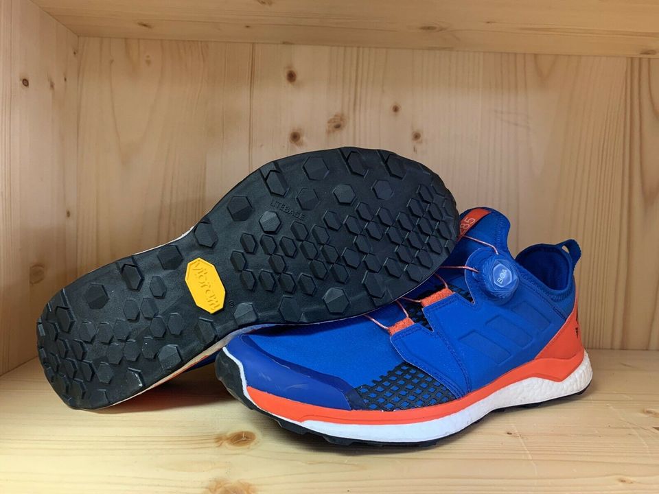 Neubesohlung Schuhe mit Vibram Lightbase  >  Inov8,  Nnormal in Bad Bayersoien