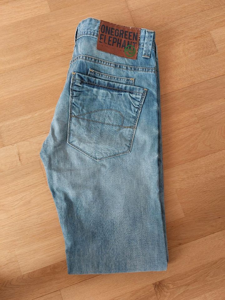 One Green Elaphant Jeans W32 L34 in Groß-Gerau