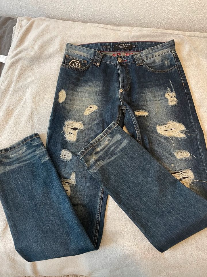 Philipp Plein Jeans in size 34. in Berlin