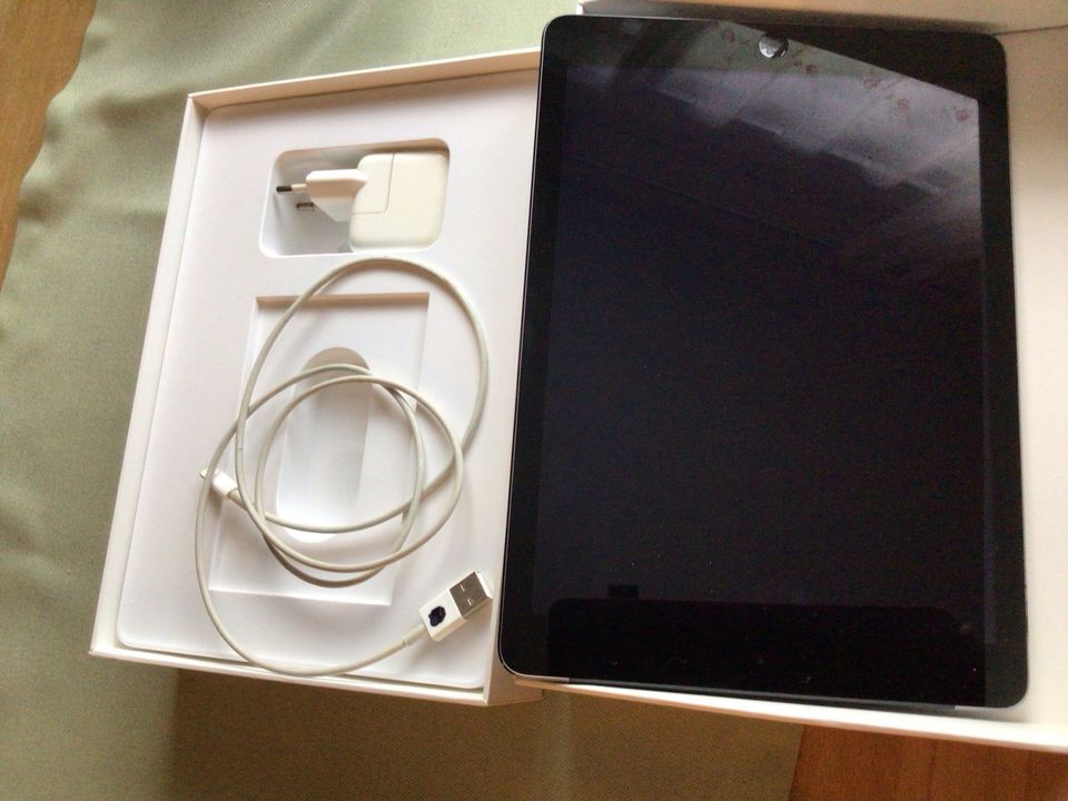 iPad,Tablet Modell 1475, 16 GB in Pyrbaum