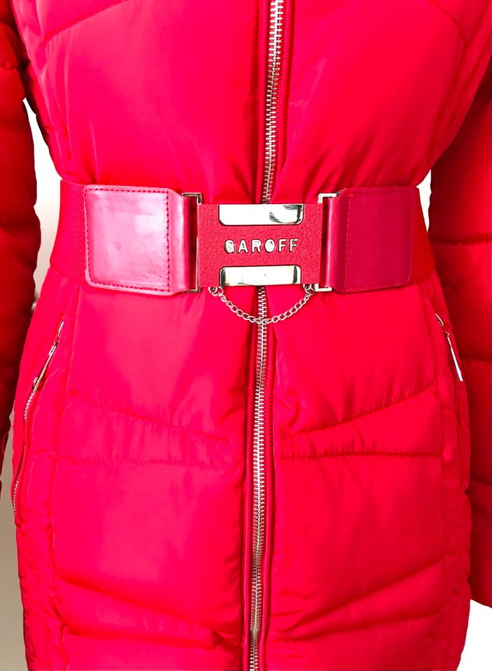 Rote Winter-Jacke mit Kunstfell - Garoff - Gr. S/ 36 - NP 150€ in Berlin