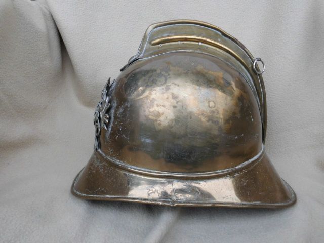 Feuerwehrhelm Portugal fire helmet Messing um 1940 in Kochel am See