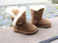 UGG BAILEY BUTTON II BOOT Größe 23,5 Hessen - Bickenbach Vorschau