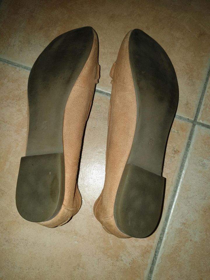 Damen Schuhe neuwertig von TCM Wildleder in Salzhausen