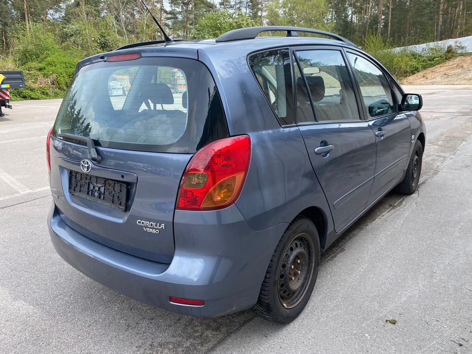 Toyota Corolla Verso 1,6 Klimaautomatik/8fachbereit/Resttüv in Schwabach
