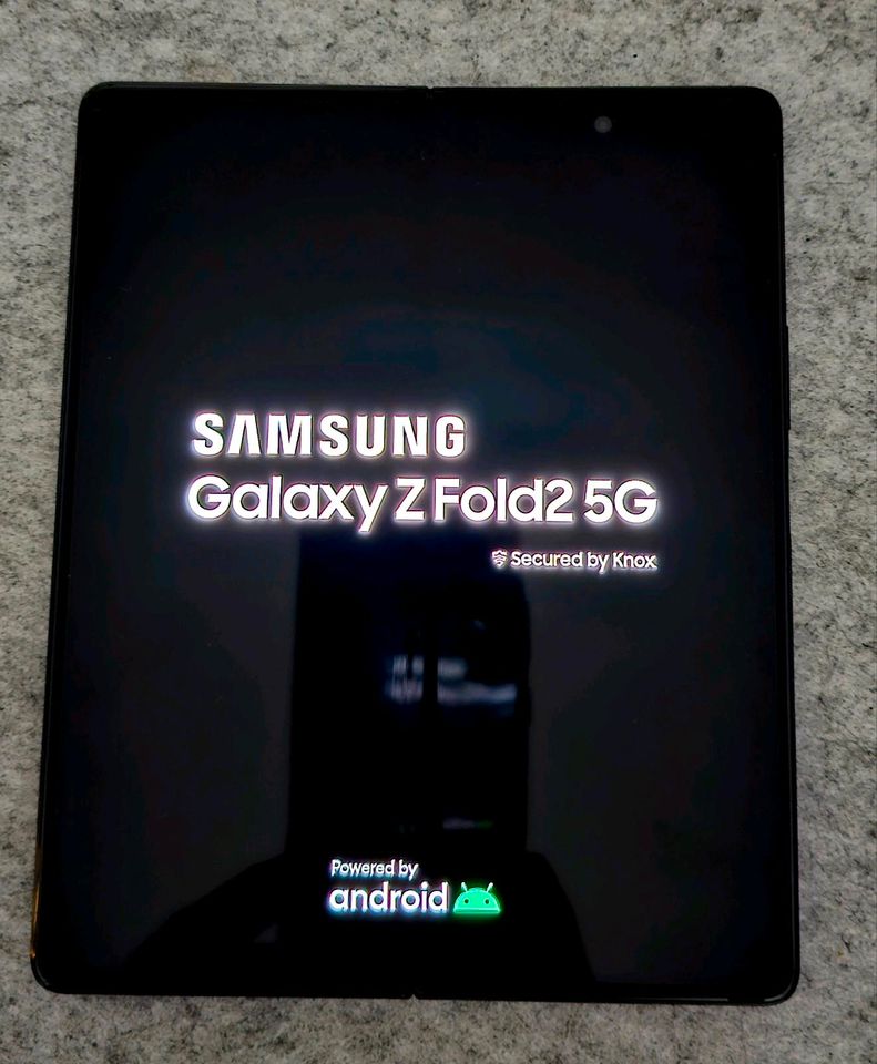 SAMSUNG Galaxy Z Fold 2 5G, 256 GB, mystic black in Düsseldorf