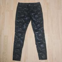 Camouflage Damenjeans Gr 38 neuwertig Bayern - Bayreuth Vorschau