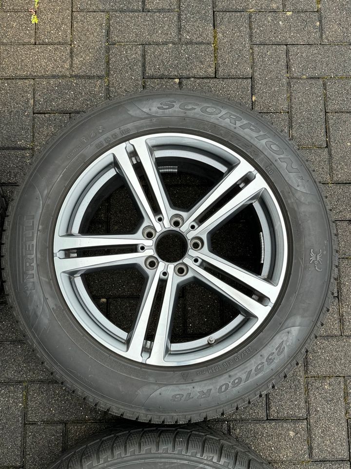 Mercedes Benz Winterräder Kompletträder GLC Pirelli 235/60R18 in Lahnau