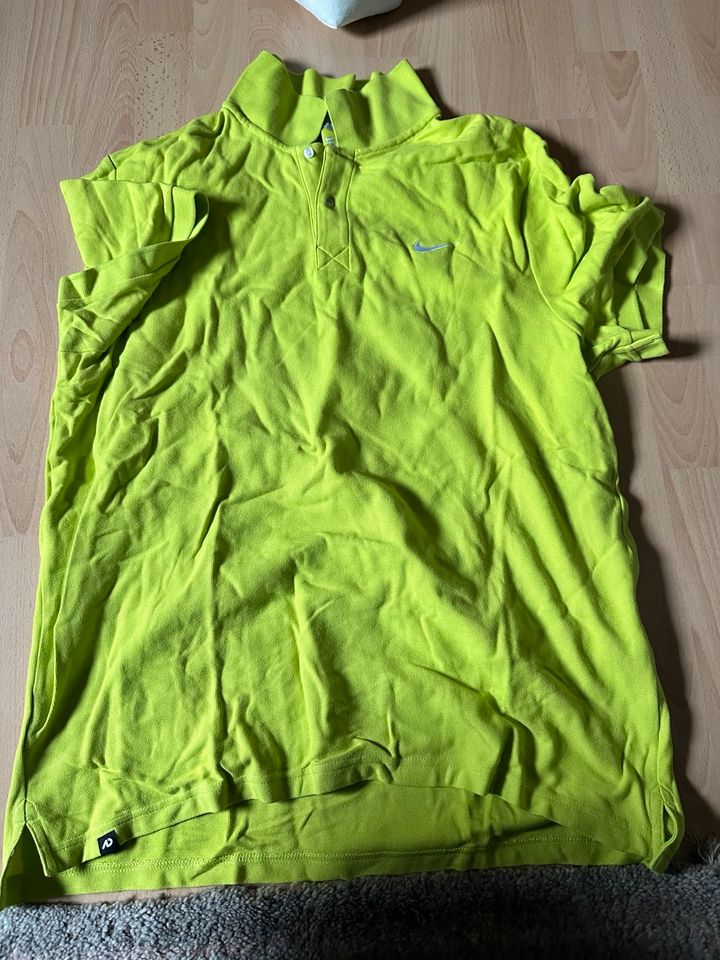 Nike Poloshirt in Staufenberg