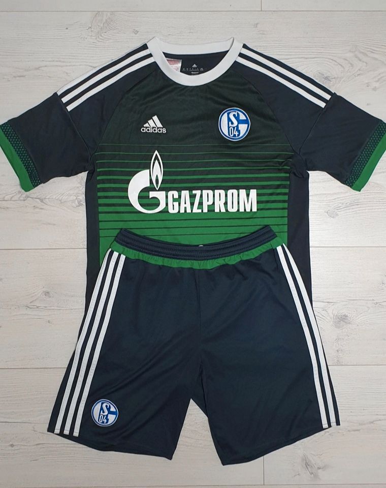 FC Schalke 04 Trikot + Shorts Set Gr.176 in Gelsenkirchen