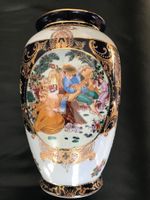 Chinesische Vase, handbemalt, goldverziert, 31 cm Leipzig - Leipzig, Zentrum-Nord Vorschau