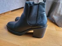 Schwarze Stiefelette Gr. 40 Hamburg Barmbek - Hamburg Barmbek-Süd  Vorschau