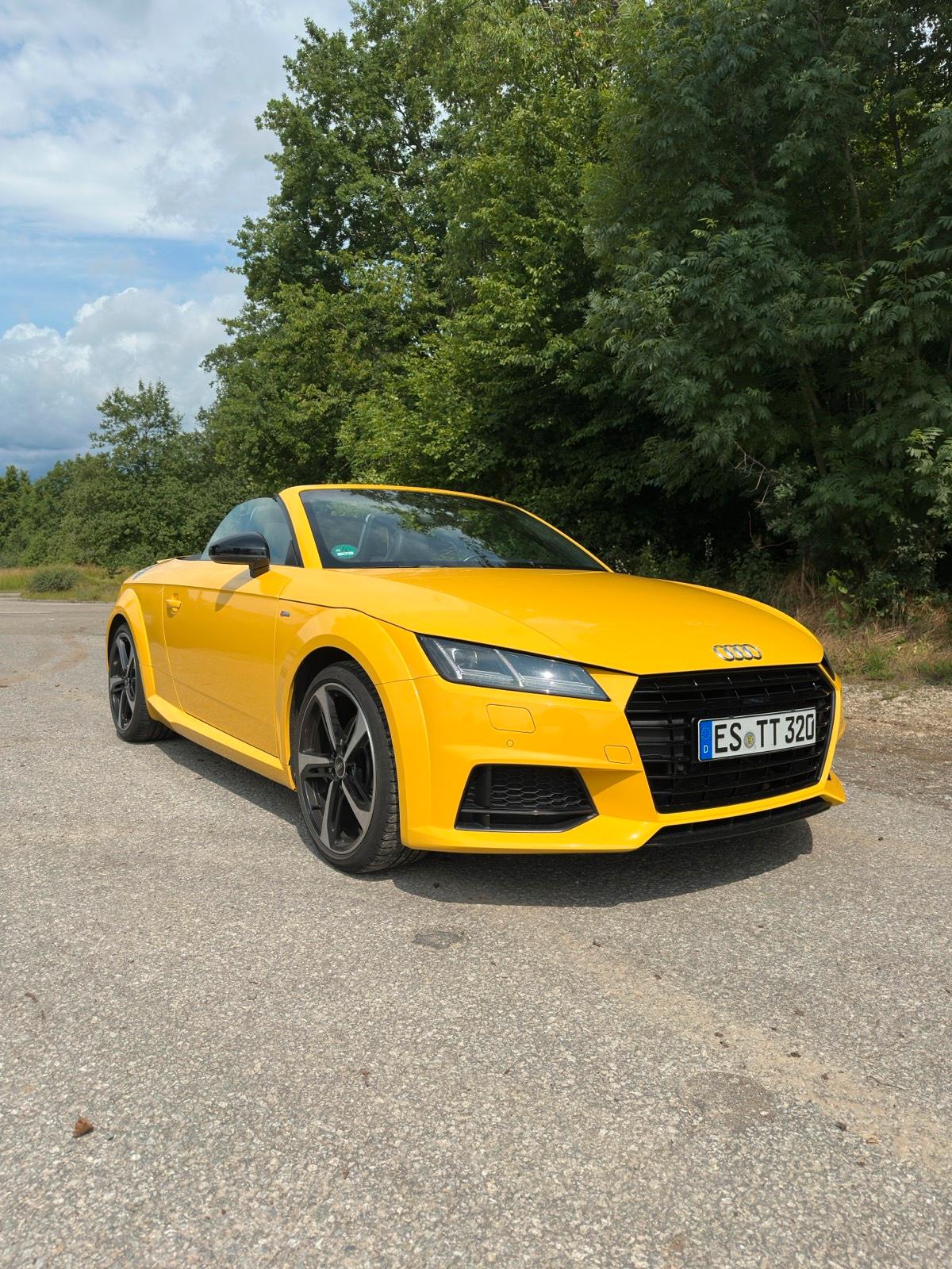 Abbildung des Autos Wunderschönes Audi TT S-…