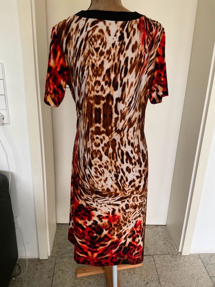 Tolles Koffer Kleid Gr.44 von Julie C, schönes Muster, Midi 17€ in Hannover