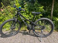 Bulls Raptor Fahrrad 26 Zoll 32cm RH Schwarz Jugend Mountainbike Niedersachsen - Grasberg Vorschau