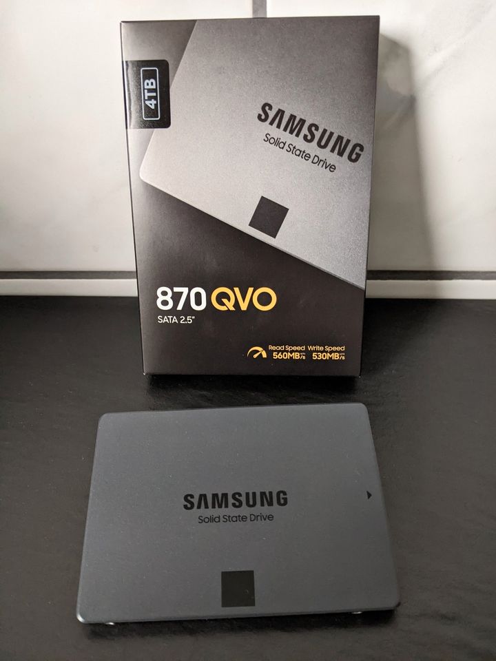 Samsung SSD 870 QVO 4TB, 2.5" - SATA - Festplatte in Bückeburg