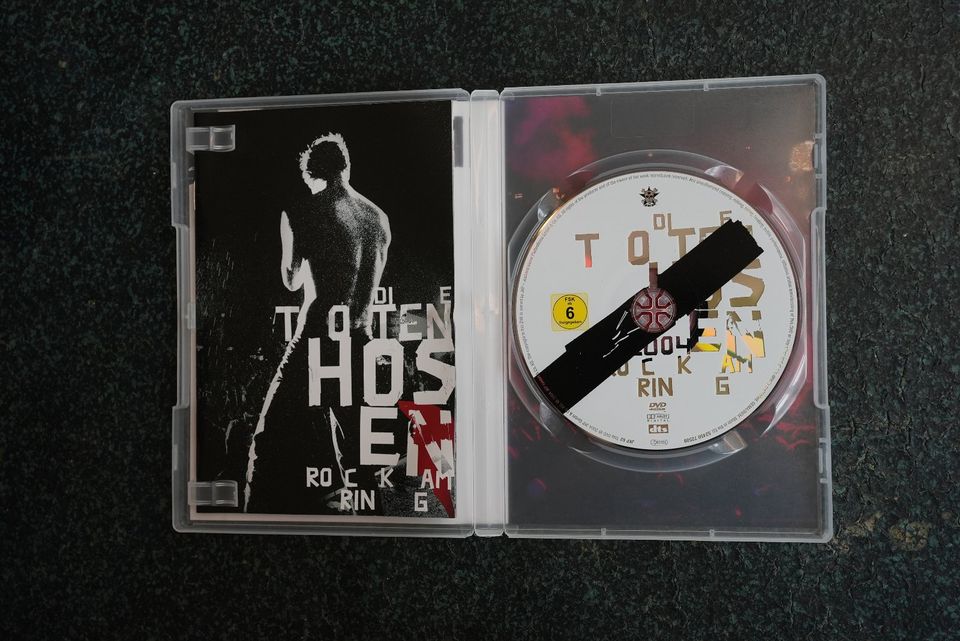 Die Toten Hosen - Sammlung von 8 DVDs / Blu-rays in Varel
