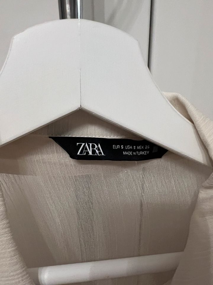 Zara Bluse Gr. S in München